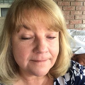 Meet your Posher, Beverly